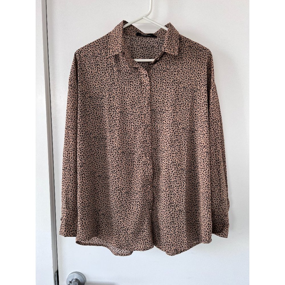 NWOT Rosebullet Leopard Print Blouse